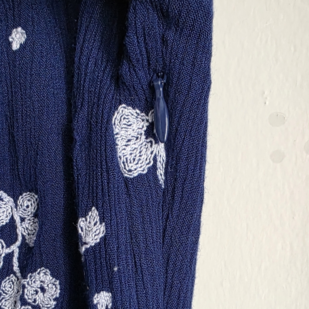 Free People Jasmine Embroidered Mini Dress in Navy Blue Small Good Condition - Picture 8 of 16